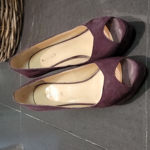 Guess suede purple 7.5 platform pumps